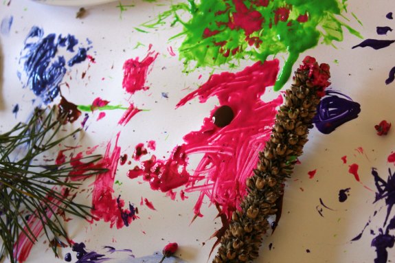 Nature Crafts for Kids: Painting with Natural Materials