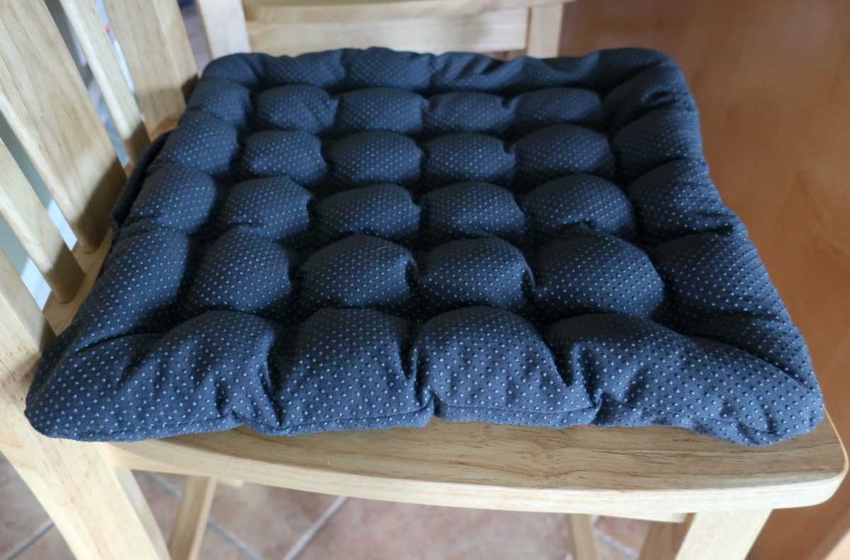 musta buckwheat cushion